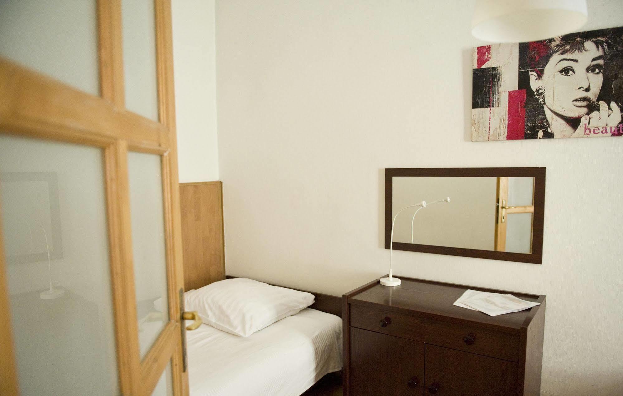 Cracow Old Town Guest House Краков Экстерьер фото
